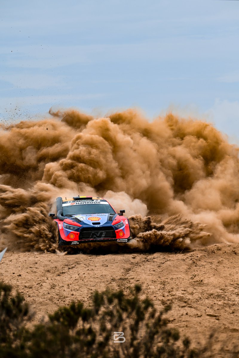 bonayaaa1's tweet photo. Some wallpapers from today’s shakedown 😼 https://t.co/7nHNdORSGp