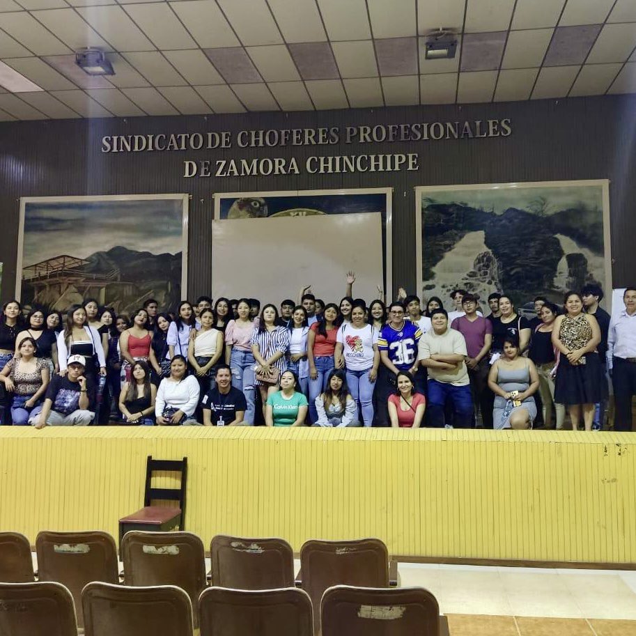 CondorFundacion's tweet photo. Agradecemos al Ministerio del Ambiente, Programa Jóvenes en Acción, y al Parque Nacional Podocarpus por su apoyo en esta causa. ¡Empoderemos juntos a las nuevas generaciones! ✨💚
#ÁguilaAndina #Conservación #JóvenesEnAcción #Fcae #Ecuador https://t.co/rMMZNWIKY7