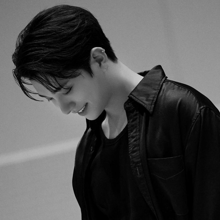 Hongsela25's tweet photo. ~𝔻𝕒𝕪𝕝𝕚𝕘𝕙𝕥~
Cheolsoo' AU

"𝘐 𝘧𝘰𝘶𝘯𝘥 𝘮𝘺𝘴𝘦𝘭𝘧 𝘧𝘢𝘭𝘭 𝘪𝘯 𝘭𝘰𝘷𝘦 𝘰𝘯𝘤𝘦 𝘢𝘨𝘢𝘪𝘯" https://t.co/b64BYfv1Nv