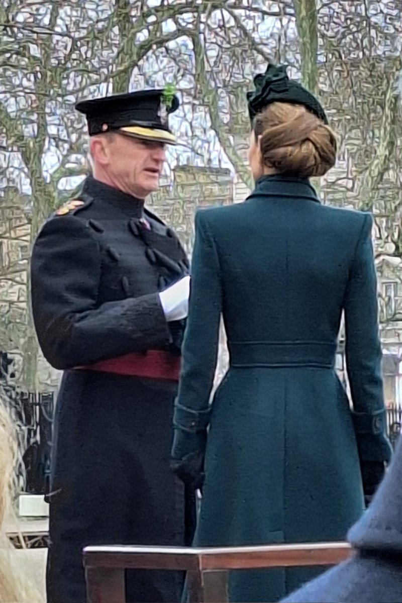 Clare Donegan BEM Military Artist (@claredonegan72) on Twitter photo What a wonderful day celebrating St Patrick's Day & the 1st Battalion Irish Guards 125th Anniversary at Wellington Barracks with our wonderful friends.βοΈβοΈβοΈβοΈ <a href="/JohnDCaudwell/">John Caudwell</a> <a href="/claudelittner/">Claude Littner</a> <a href="/ForcesNews/">BFBS Forces News</a> <a href="/BritishArmy/">British Army π¬π§</a> <a href="/Raj_Bisram/">Raj Bisram</a> <a href="/BeingBoycie/">Carol Challis</a> What a wonderful day celebrating St Patrick's Day & the 1st Battalion Irish Guards 125th Anniversary at Wellington Barracks with our wonderful friends.βοΈβοΈβοΈβοΈ <a href="/JohnDCaudwell/">John Caudwell</a> <a href="/claudelittner/">Claude Littner</a> <a href="/ForcesNews/">BFBS Forces News</a> <a href="/BritishArmy/">British Army π¬π§</a> <a href="/Raj_Bisram/">Raj Bisram</a> <a href="/BeingBoycie/">Carol Challis</a>