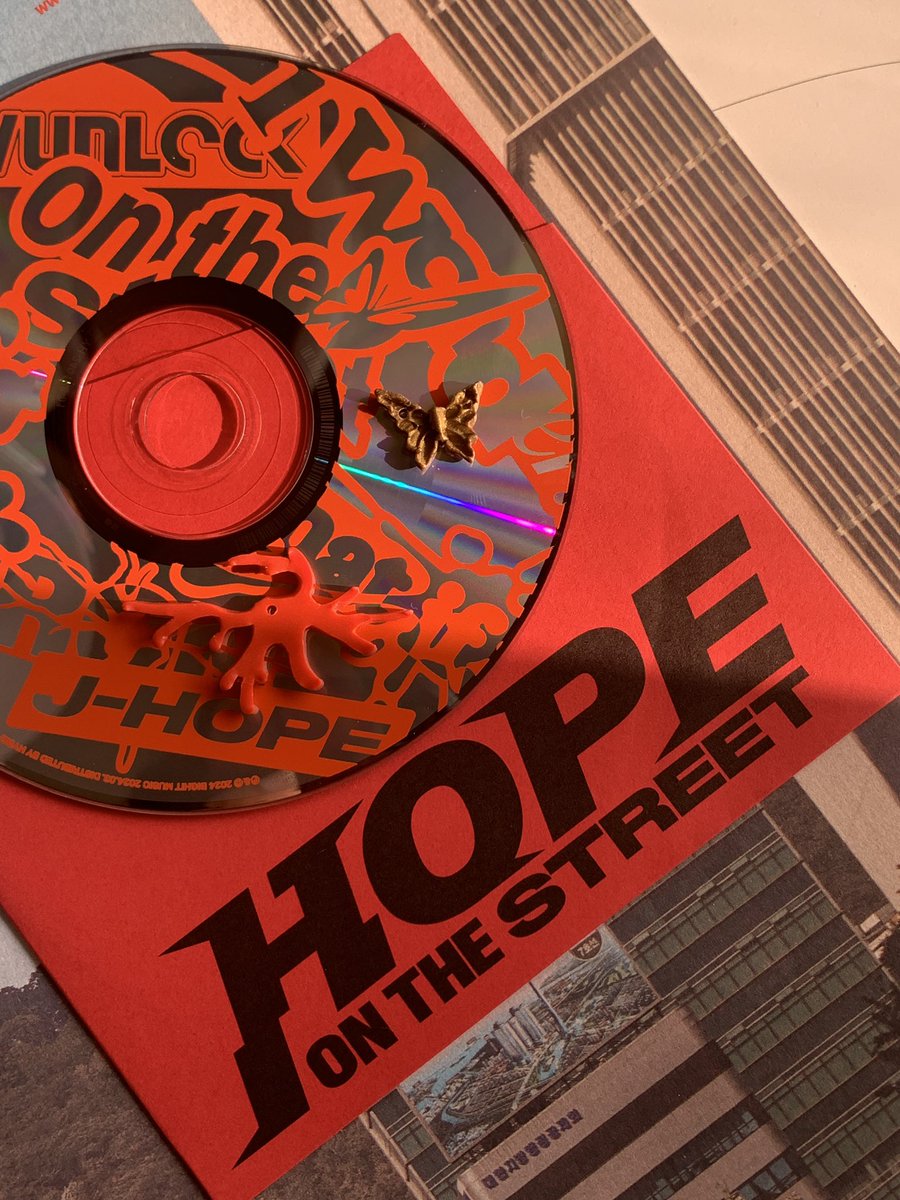 boraclayart's tweet image. What i saw vs what I made❤️‍🔥
Hope on the street trinket dish
#neuron #hopeonthestreet