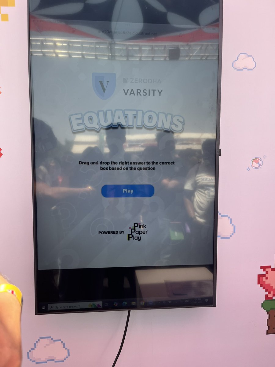 Mugdha_Variyar's tweet photo. Last week was the first outing for Pink Paper Play, something I have been building for the last few months.

Some of our games were played at the Zero1 fest in Bangalore as part of the @ZerodhaVarsity arcade.

It was an electric crowd and we got a great response. https://t.co/wmYNmlX0va