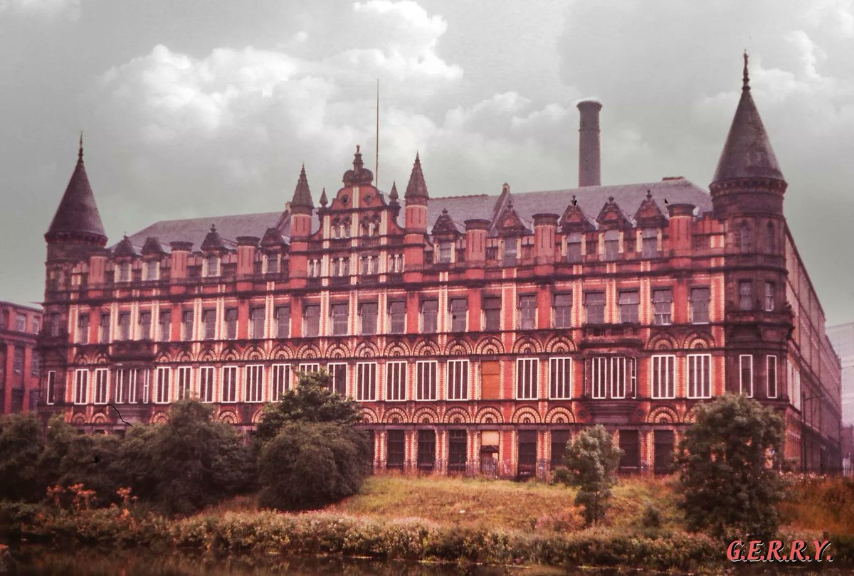 United Cooperative Baking Society's bakery, McNeil St, Glasgow. This large bakery was built in stages between 1886 &amp; 1916 in a Flemish style, mostly in polychrome brick, for the UCBS, which supplied bread and other bakery goods to retail co-operative societies. 

📷 Gerry Conetta