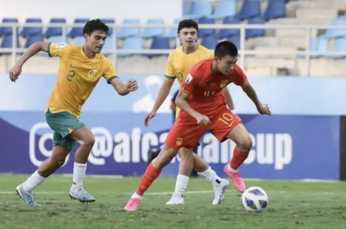 hangzhoufeel's tweet photo. ⚽The Chinese men's national #football team has announced the 27-player roster for the March #WorldCup qualifiers, with two players from Zhejiang FC, Cheng Jin and Wang Yudong, making the list. 🥳Looking forward to seeing them at the Big Lotus on March 25! #HangzhouStories @china_football @afcasiancup @theafcdotcom @FIFAWorldCup