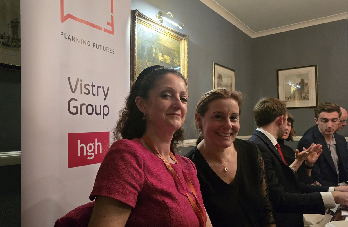 Victoria Hills tweet media