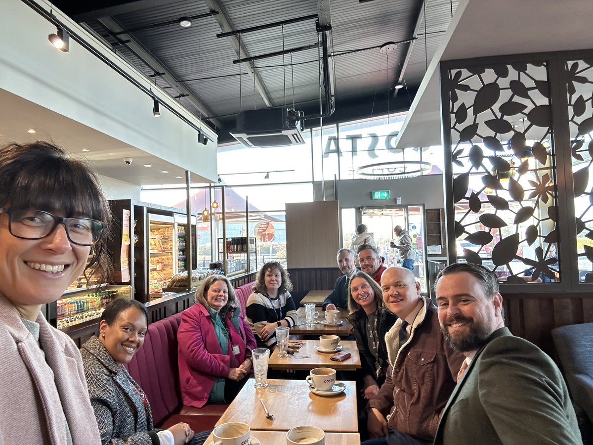 Becky House (@mrsb_house) on Twitter photo Fantastic way to start the day at the Bedford Breakfast meet! ☕️ Wonderul company, warm drinks, and fantastic conversations about the power of reading and expanding vocabulary. Always a pleasure. <a href="/ChilternTSH/">Chiltern Teaching School</a> <a href="/ChilternLT/">Chiltern Learning Trust</a> <a href="/SpringfieldBeds/">Springfield Primary School, Bedford</a> <a href="/KAKempston/">KA Kempston</a> <a href="/MVM_school/">Marston Vale Middle</a> <a href="/DaubeneyAcademy/">Daubeney Academy</a> Fantastic way to start the day at the Bedford Breakfast meet! ☕️ Wonderul company, warm drinks, and fantastic conversations about the power of reading and expanding vocabulary. Always a pleasure. <a href="/ChilternTSH/">Chiltern Teaching School</a> <a href="/ChilternLT/">Chiltern Learning Trust</a> <a href="/SpringfieldBeds/">Springfield Primary School, Bedford</a> <a href="/KAKempston/">KA Kempston</a> <a href="/MVM_school/">Marston Vale Middle</a> <a href="/DaubeneyAcademy/">Daubeney Academy</a>