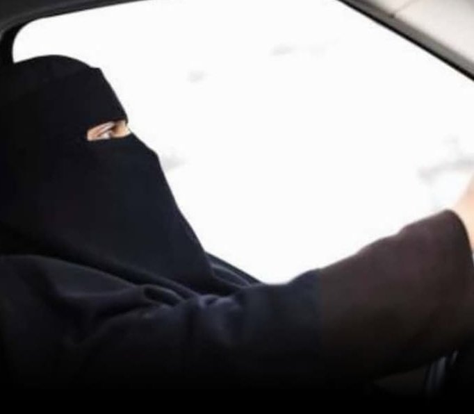 obaidaghajan's tweet image. No nikab while driving. All #GulfCounyries implements rules for #traffic. Media reported.
#Drivingrules