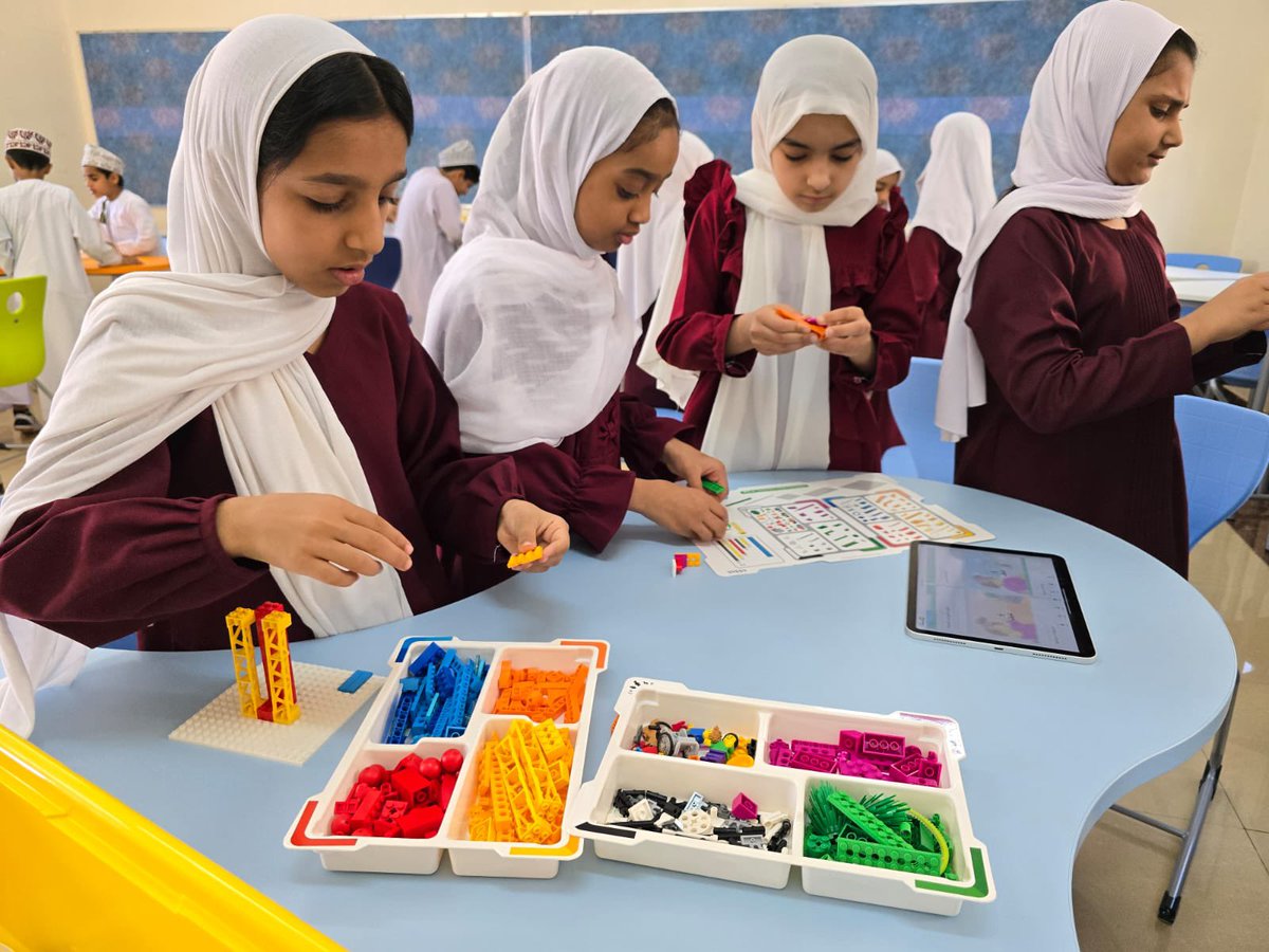 إدارة التعليم بسمائل tweet media