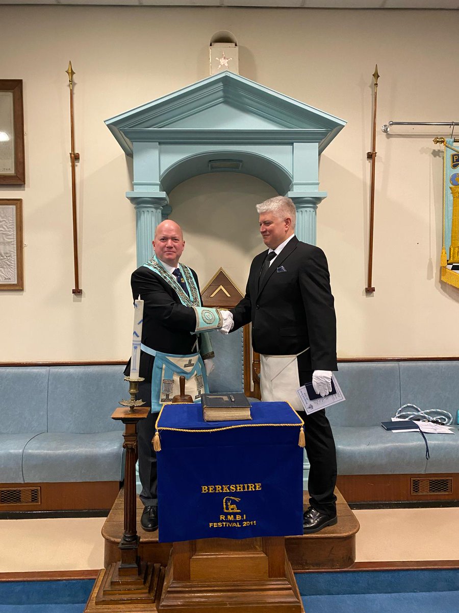Another wonderful evening with Hungerford Lodge No 4748. A new candidate and a ceremony delivered with many of our fantastic light blues taking part. A great night was had by all 👍👍
#berkshirefreemasons #hungerfordlodge #freemasons