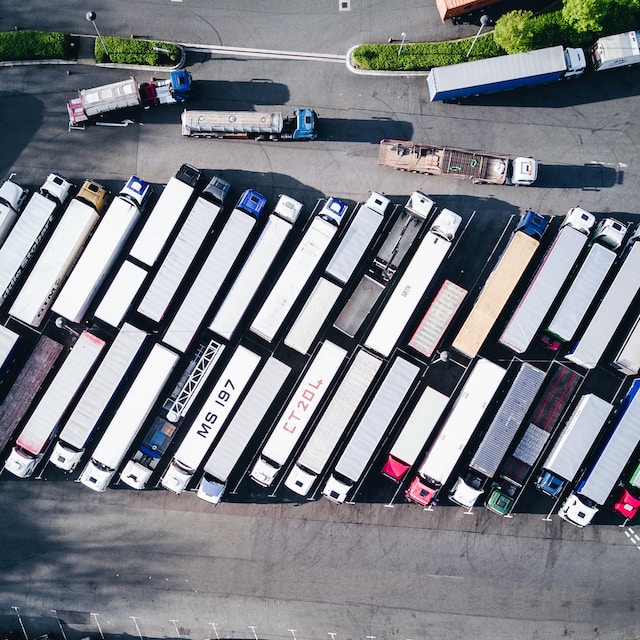 Transport, warehouse and container services available in Ireland an UK. Comprehensive Logistics Services in Ireland and the UK - Supply Chain Solution Ltd.  #logistics #ireland #warehouse #transport