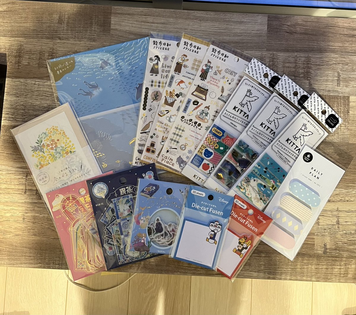 Xmlsq's tweet photo. 久々にロスト行ったら買いすぎちゃいました https://t.co/sYTjuPmd5K