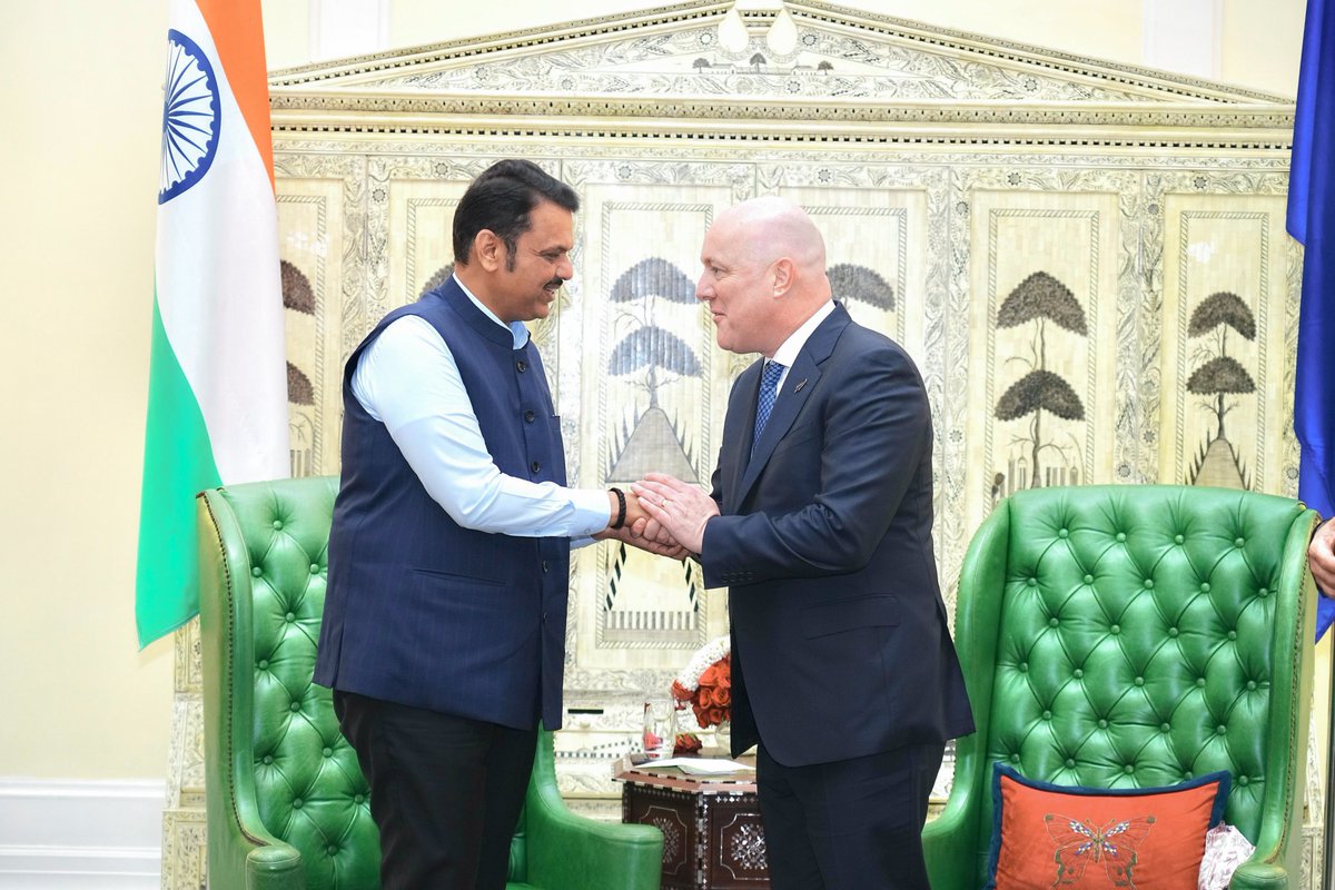 Dev_Fadnavis's tweet photo. 🇮🇳🇳🇿
Heartiest welcome to Hon’ble PM of New Zealand Christopher Luxon, to Mumbai & Maharashtra !
It was a privilege to meet and interact with Hon PM and his delegation.
Our discussions were both insightful and forward-looking, focusing on strengthening bilateral ties and fostering deeper collaboration across key sectors.
Wishing Hon’ble PM Luxon a wonderful stay in Mumbai!

@chrisluxonmp
#Maharashtra #Mumbai