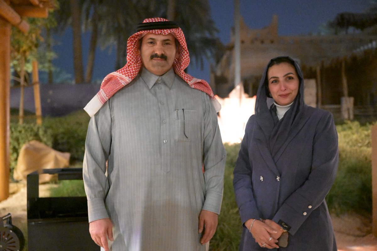 Khloud Alkhalaqi خلود الخلاقي (@alkhalaqikhloud) on Twitter photo كل الشكر والتقدير للمشرف العام على <a href="/SaudiDRPY/">البرنامج السعودي لتنمية وإعمار اليمن</a> سعادة السفير محمد سعيد آل جابر على دعوته الكريمة لحضور مناسبة الإفطار المميزة بحضور اصحاب المعالي و #سفراء الدول وايضا قادة #التنمية و نخبة من #الدبلوماسيين كانت فرصة رائعة لتجديد العهد مع عائلتي الثانية من زملاء وزميلات كل الشكر والتقدير للمشرف العام على <a href="/SaudiDRPY/">البرنامج السعودي لتنمية وإعمار اليمن</a> سعادة السفير محمد سعيد آل جابر على دعوته الكريمة لحضور مناسبة الإفطار المميزة بحضور اصحاب المعالي و #سفراء الدول وايضا قادة #التنمية و نخبة من #الدبلوماسيين كانت فرصة رائعة لتجديد العهد مع عائلتي الثانية من زملاء وزميلات