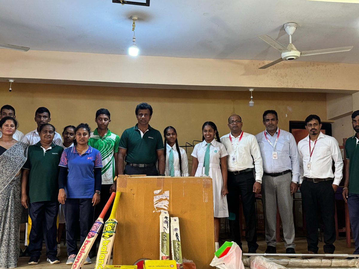 BartleetStock's tweet image. Empowering Future 🏆
BRS is proud to support R/Bala Rajawaka Maha Vidyalaya with essential sports equipment, fostering talent, teamwork &amp;amp; healthy lifestyles. Investing in a brighter future! 
 #BRS #CSR #SocialEmpowerment