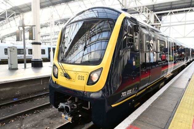 New Train Stock Unused Due to Lack of Trained Drivers
South Western Railway's Arterio fleet sits idle in Clapham Junction putneysw15.com/default.asp?se…