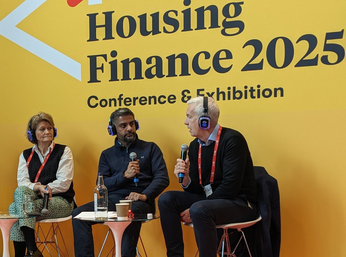 Sarah Williams tweet media