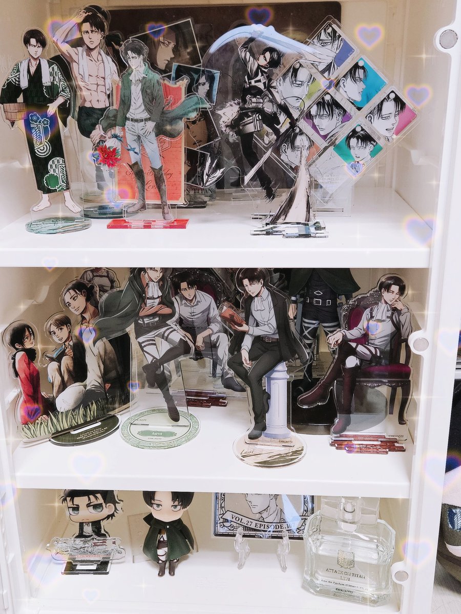 imlookingatlevi's tweet photo. #진격의거인_트친소
#진격거_트친소
#리바이_트친소

성인이구 굿즈모으는거 조아하는 격거팬 과몰입 오타쿠입니다 저랑 평생 진격거 하실 트친 구해요오 진격의거인 13년째 팬입니당 //^^// 리바이 짱팬이에요옹 에루리 에레리 조아해요💗 https://t.co/IBx4QBztAz