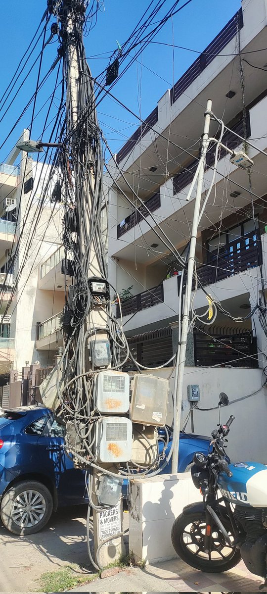 sp45944's tweet photo. @cmohry @NayabSainiBJP Dear CM saheb...We r done with corporation elections, may I request to  look in to plaguing issues of Old Gurgaon city. Bad nd bumpy Roads,Haphazard electric meters,Garbage, Stray Cattle, tfc hazards with no traffic lights at imp xg. Pending Bus stand nd Civil hospital bldg. https://t.co/9hj9FMrK0Y