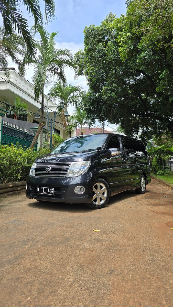 bearincar's tweet photo. Iseng ah jual mobil di X

Nissan Elgrand 2.5 HWS Black Leather. Km gondrong 197rb servis selalu ke Nissan. Pajak full setahun plat 1 digit 30jt.

Kondisi kayak baru, cat interior orian. Ga kayak mobil capek. Ban aki alternator motor fan baru, ganti di Nissan.

135jt

082125707171 https://t.co/ZAz8CgBGUa