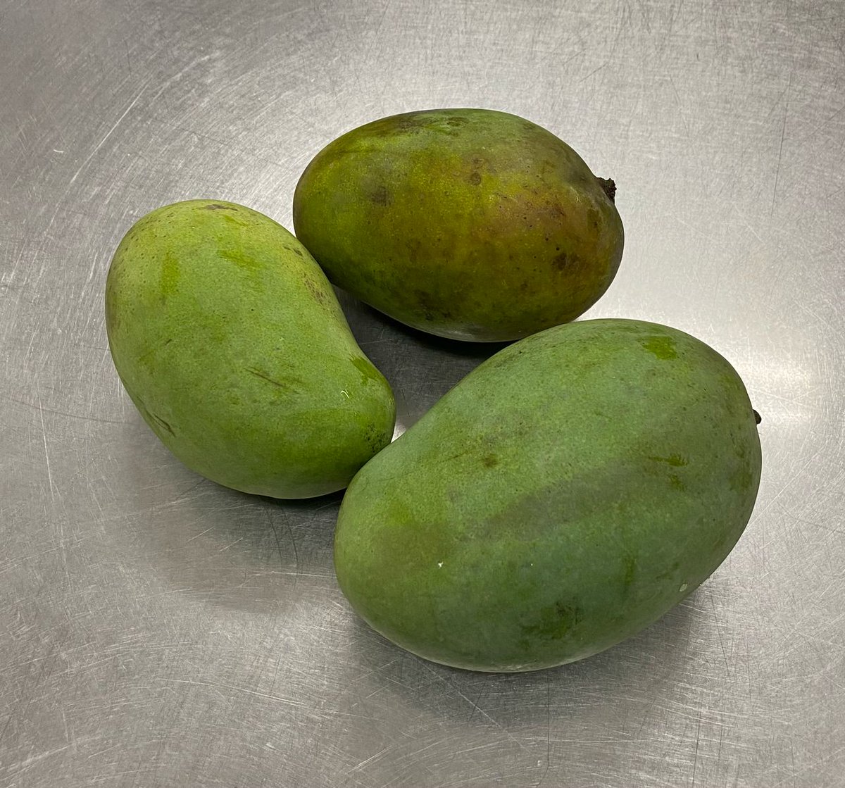 JPNAmbMalaysia's tweet image. Are they ripe yet? 🤔

Got these famous Harum manis mangoes from a friend! But… are they ready to eat? How do you tell when they’re perfectly ripe? 🥭

#Harummanis #mangolover #RipeOrNot