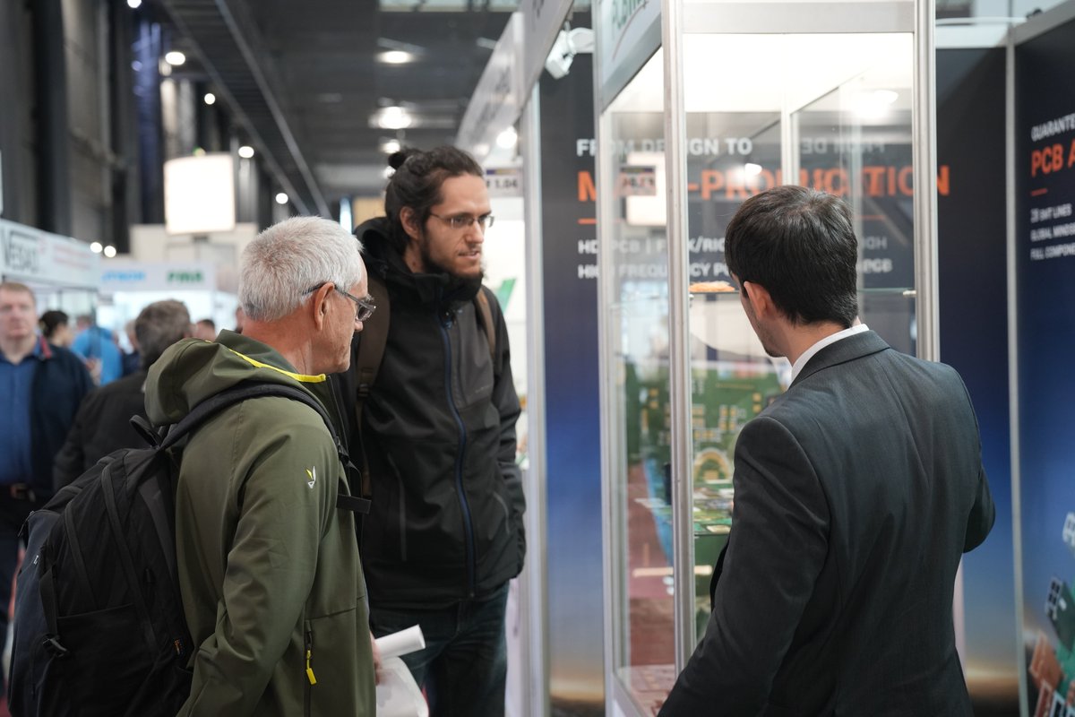 PCBWayOfficial's tweet photo. The first day of the exhibition!  #AMPER2025
🥰Thank you for meeting with you all!

📍Location: Brno, Czech Republic
⏰Time: March 18 - March 20, 2025
🙌PCBWay Booth No.: F1.02 https://t.co/ybO9T0KU16