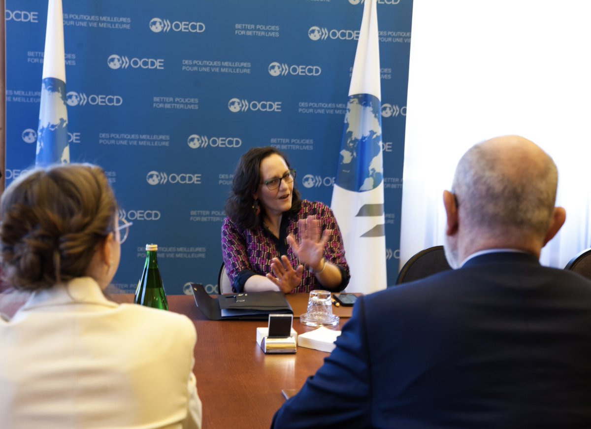 Jaume Duch (@jduch) on Twitter photo Ara més que mai, creiem en el diàleg i el consens per construir un món més just i pròsper
Amb Mary Beth Goodman, secretària general adjunta de l'<a href="/OECD/">OECD ➡️ Better Policies for Better Lives</a>, hem compartit a París la voluntat de col·laborar per enfortir les polítiques de cooperació i crear prosperitat compartida arreu Ara més que mai, creiem en el diàleg i el consens per construir un món més just i pròsper
Amb Mary Beth Goodman, secretària general adjunta de l'<a href="/OECD/">OECD ➡️ Better Policies for Better Lives</a>, hem compartit a París la voluntat de col·laborar per enfortir les polítiques de cooperació i crear prosperitat compartida arreu