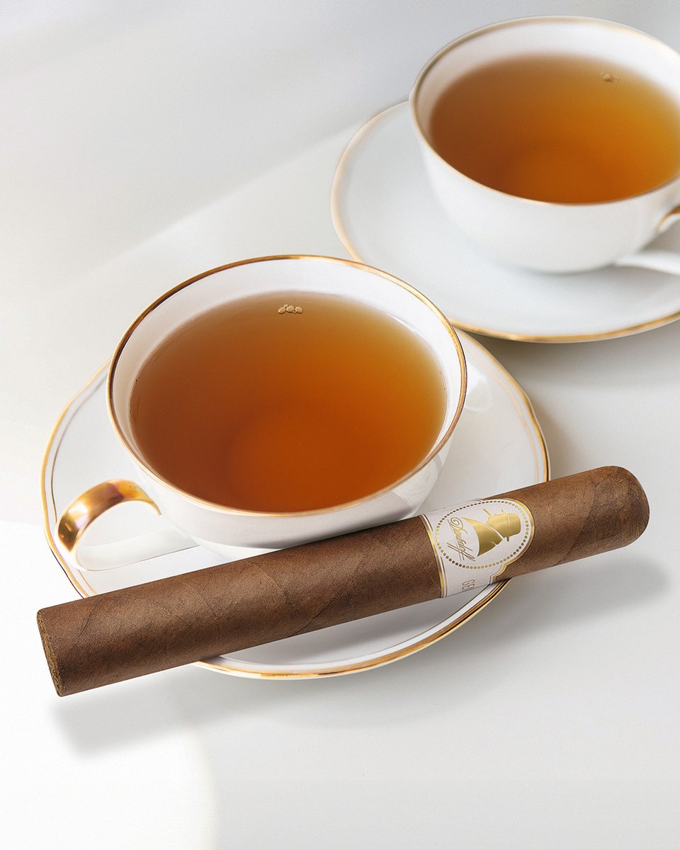 To accompany the complex and multi-faceted «The Original Series» , we have prepared two pairing suggestions that offer the same flavours and complexity. Which one appeals more to your discerning palate?

SIR WINSTON’S FAVOURITE 
One suggestion is a mild, elegant and malty whisky,