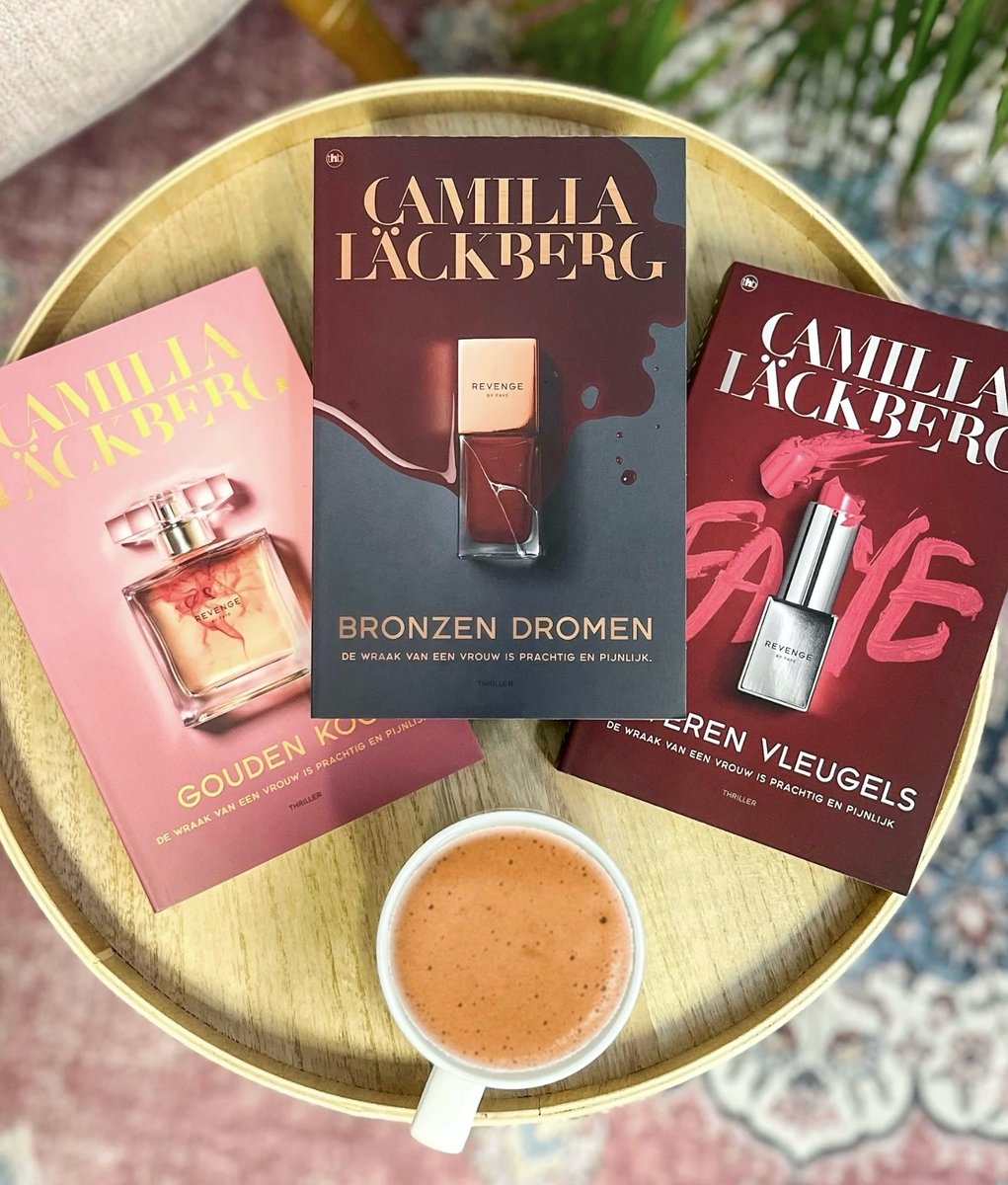 𝘽𝙧𝙤𝙣𝙯𝙚𝙣 𝙙𝙧𝙤𝙢𝙚𝙣 van Camilla Läckberg staat in de bestsellerlijst! En niet onterecht, deze bloedstollende serie wil je echt niet missen. 📚️🔥👠
thehouseofbooks.com/boek/3206/cami…