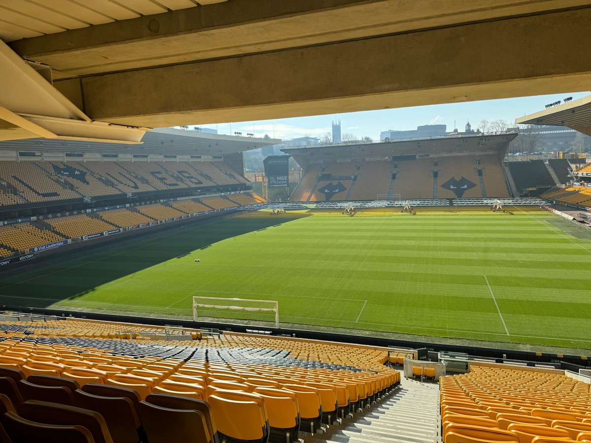 We've arrived at @wolves for our 2nd Ahead of the Game event of the series.

Send us a photo from your journey if you're on the way.