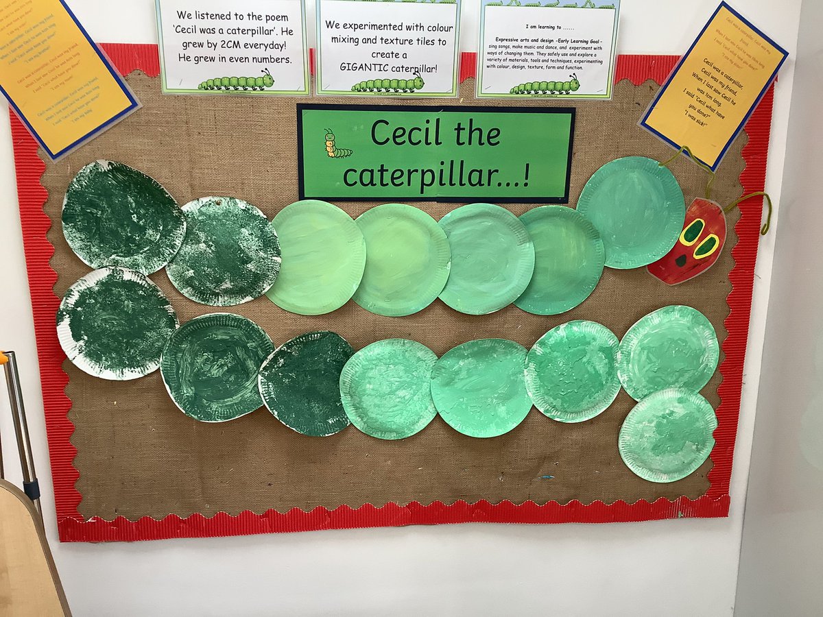 HasReception's tweet image. @HasReception are investigating our own caterpillars…the real ones have grown almost as long as our painted caterpillar Cecil! 
 🐛 🍃 🌍 
#EYFS
#ExpressiveArtsAndDesign 
#UnderstandingTheWorld