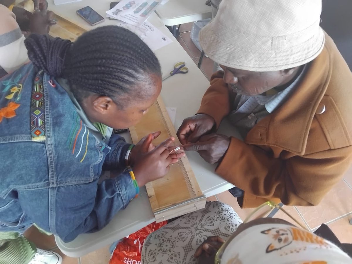 AfricaIgnite's tweet image. The first day of the IDC SEF Tapestries workshop focused on technical skills development. Three representatives from the Velem villages participated in workshops on embroidery and loom beadwork. 

🌐africaignite.co.za

#AfricaIgnite #SocialEmploymentFund #WorkforCommonGood