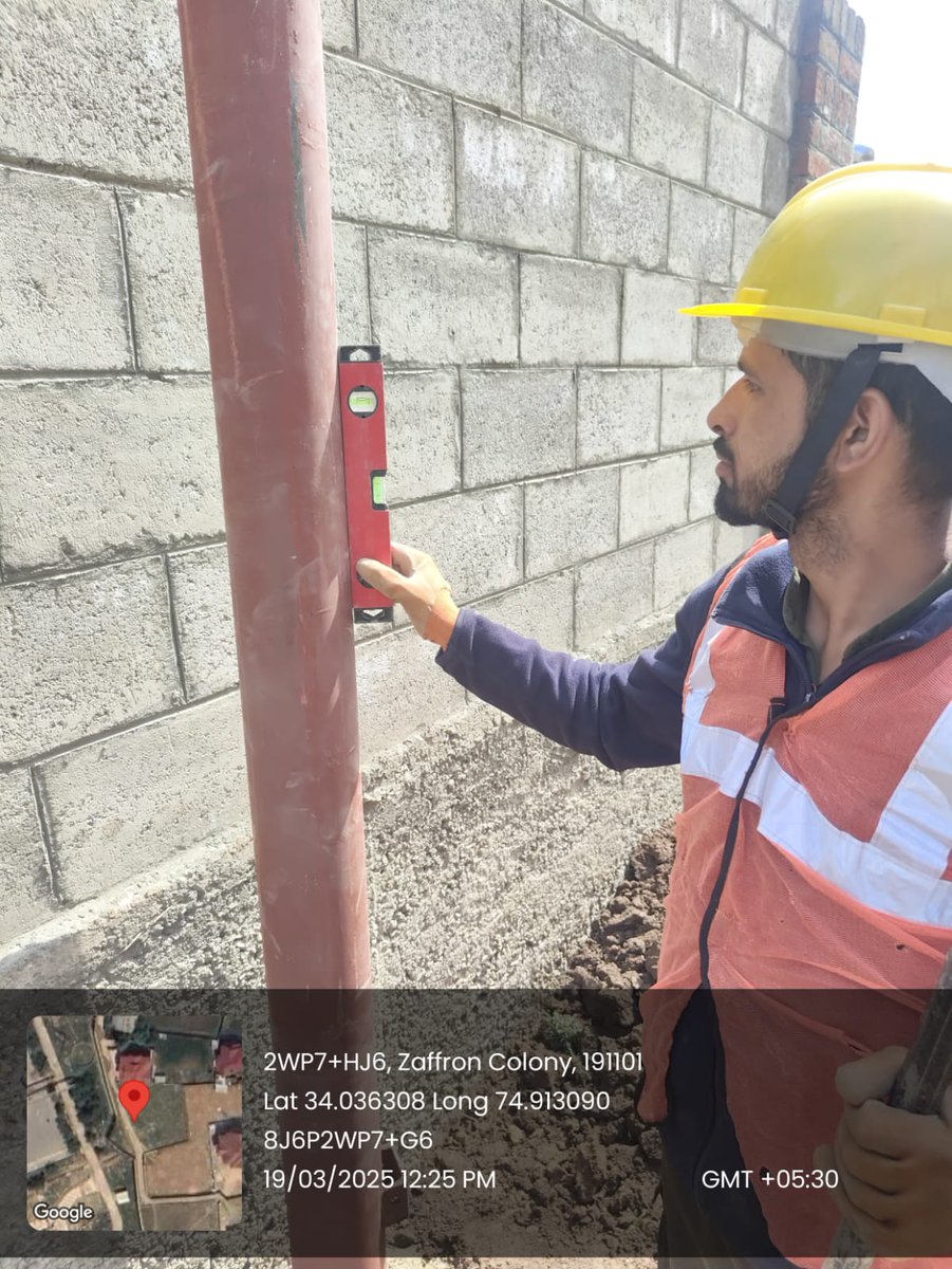 kpdcloffice's tweet photo. "RDSS: Paving the Way for Progress! #InfrastructureUpgradation"
Pole erection in progress at Lasjan F02 and Balhama F01 of #ESD📍 Khonmoh,ED-1st Srinagar under the Centre's premier loss reduction scheme of #RDSS
@diprjk @OfficeOfLGJandK @GreaterKashmir @RisingKashmir https://t.co/UMXKuNt51P