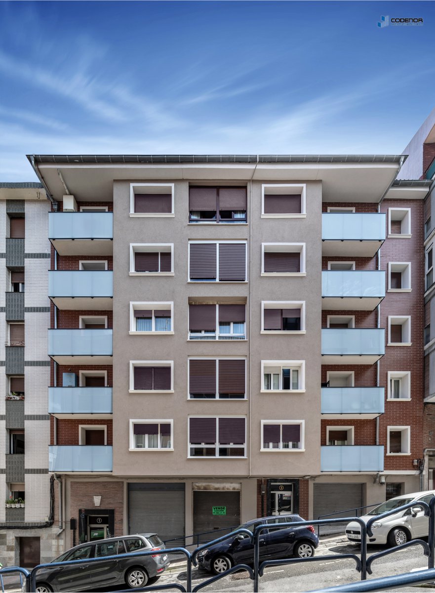 codenor's tweet photo. En Bailén 3 (2020), con la dirección de Artek Arquitectura, hemos logrado un ahorro del consumo energético del 52%, pasando de 232,4 kWh/m² año (Letra G) a 110,4 kWh/m² año (Letra E) gracias a la instalación de una fachada Sate Sto. 💡🌱

@artekarquitectura
@sto_iberica https://t.co/GLA8JIiBAm