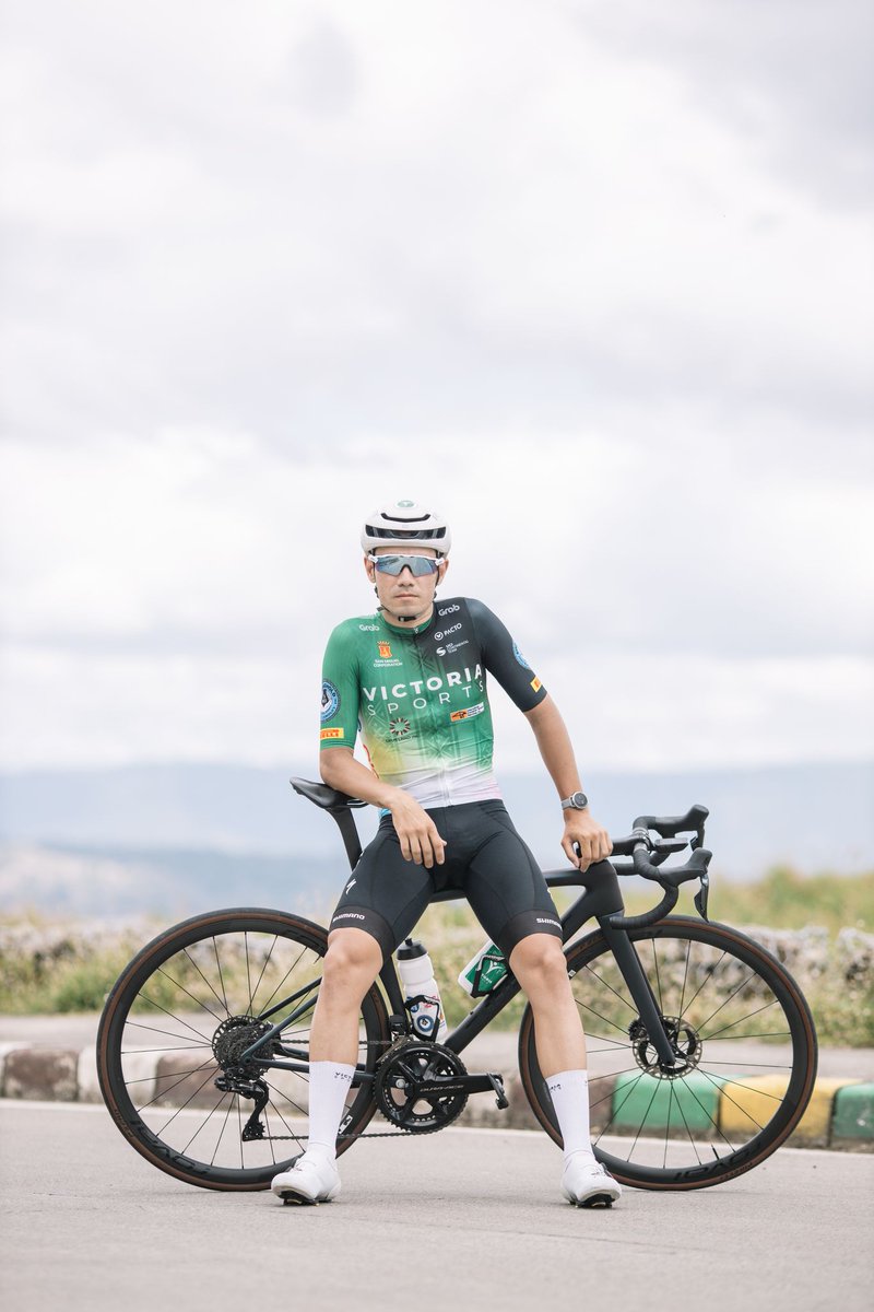 Eugenio Sánchez: De Manila al GP Adria Mobil de Eslovenia con el Victoria Sports Pro Cycling Team
<a href="/_EugenioSanchez/">Eugenio Sánchez López</a>
<a href="/h_carretero/">Hector Carretero</a> <a href="/Victoriasports_/">victoriasports</a>

alicanteconelplatogrande.com/2025/03/19/eug…