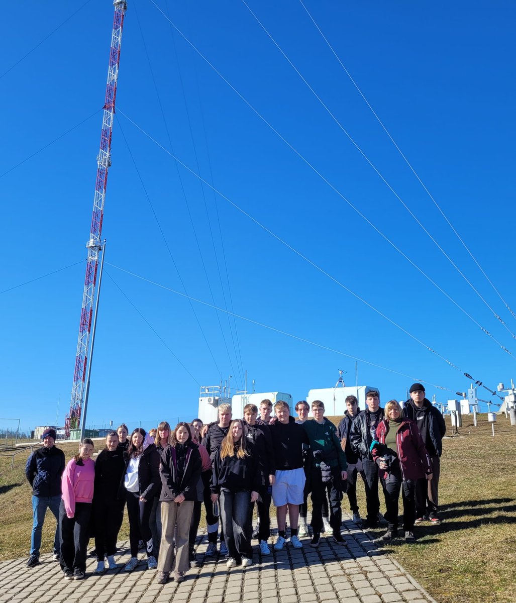 Národní atmosférickou observatoř Košetice dnes navštívili studenti 9. třídy ZŠ Košetice.