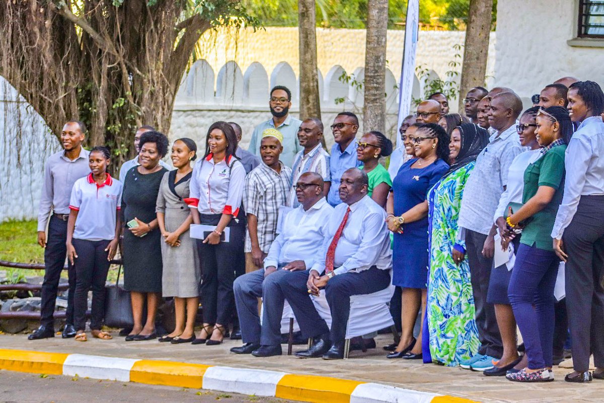 HURIA is part of the quarterly Kwale CUC meeting to review progress &amp; tackle challenges. 

Key updates: Draft Security #SOP reviewed, Event calendar finalized, #SGBV Sub-Committee formed
 The Integrity Committee was sworn in. 
<a href="/NLinKenya/">Netherlands Embassy in Kenya</a>  <a href="/c_abong/">Carolyne Abong</a> 
#JusticeForAll #KenyaJudiciary