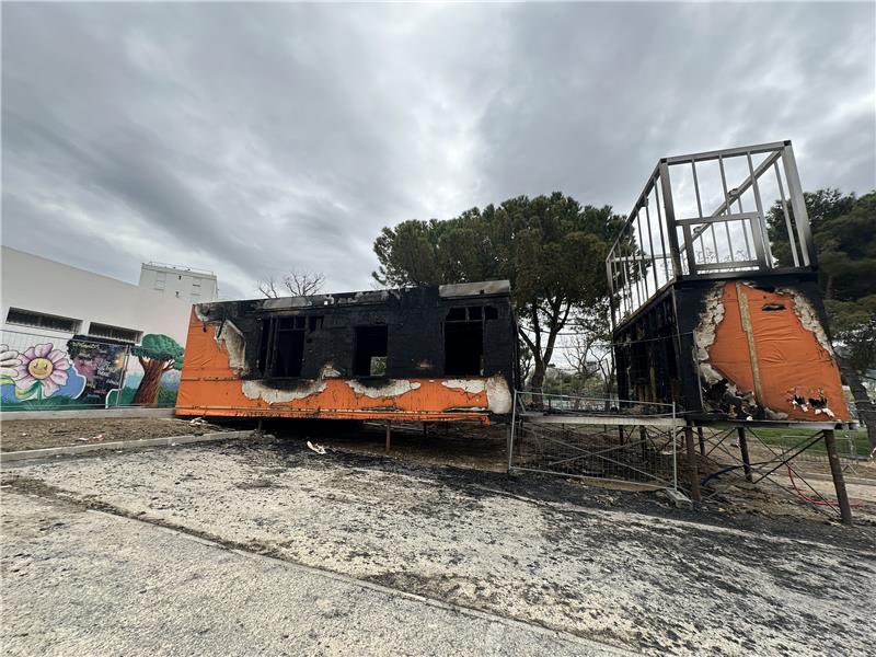 Métropole Aix-Marseille-Provence (@ampmetropole) on Twitter photo ❌ <a href="/AMPMetropole/">Métropole Aix-Marseille-Provence</a> dénonce avec fermeté l’incendie criminel qui a détruit, la nuit dernière, la maison des projets d’Air Bel à #Marseille (11e).
Ce lieu ressource visant à animer le dialogue avec les habitants autour du projet de renouvellement urbain devait aussi accueillir un ❌ <a href="/AMPMetropole/">Métropole Aix-Marseille-Provence</a> dénonce avec fermeté l’incendie criminel qui a détruit, la nuit dernière, la maison des projets d’Air Bel à #Marseille (11e).
Ce lieu ressource visant Ă animer le dialogue avec les habitants autour du projet de renouvellement urbain devait aussi accueillir un