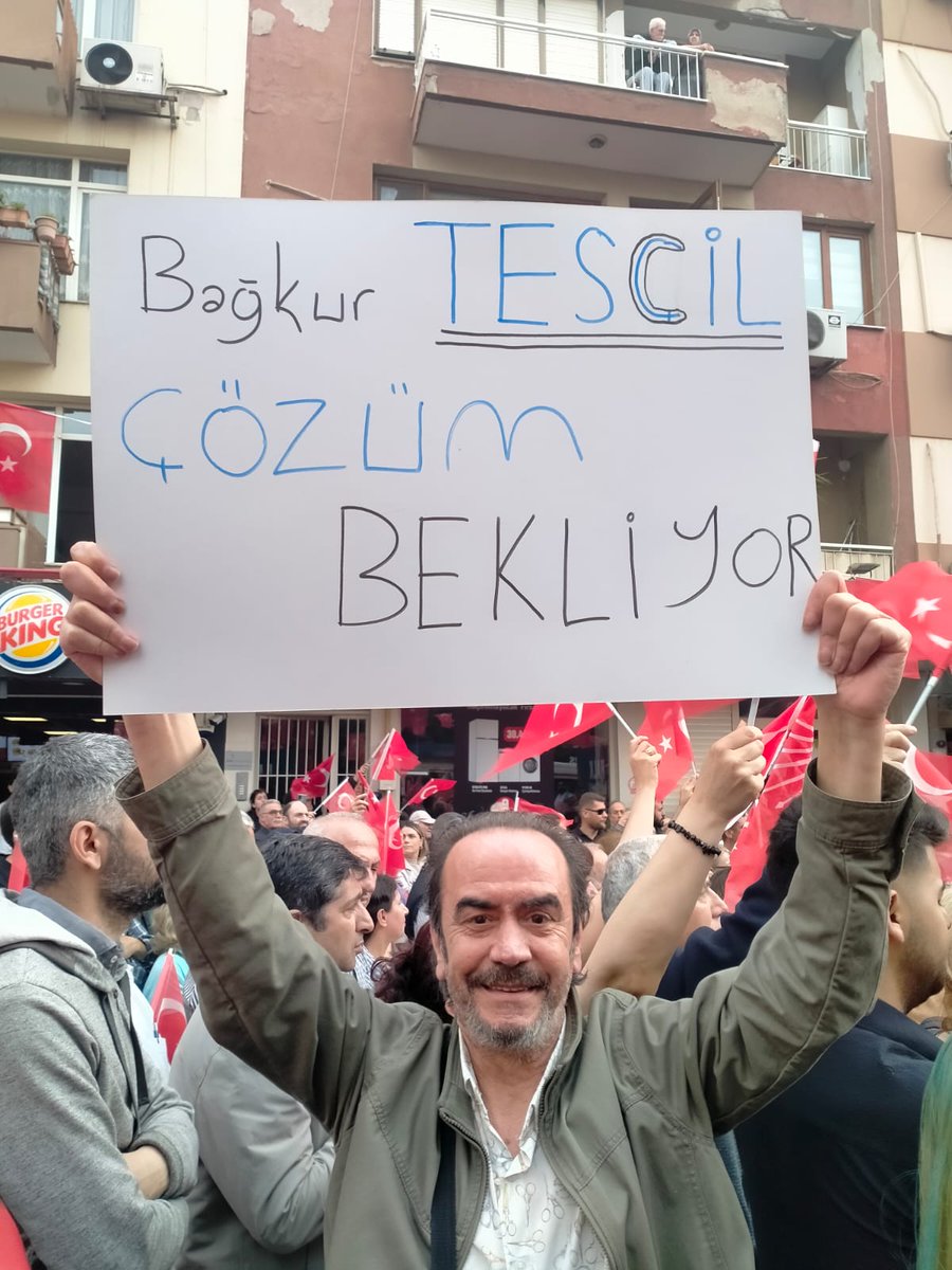 Bağ-Kur Tescil Mağduru Mehmet (@isler1977) on Twitter photo Esnaflara, 2000 öncesi ve sonrası ayrımı yapılamaz. Adalet herkese eşit şekilde sağlanmalı. TESCİL Geçici maddesi derhal kaldırılmalı <a href="/RTErdogan/">Recep Tayyip Erdoğan</a> <a href="/_cevdetyilmaz/">Cevdet Yılmaz</a> <a href="/isikhanvedat/">Prof. Dr. Vedat Işıkhan</a> <a href="/vedatbilgn/">Vedat Bilgin</a> @ErbakanFatih <a href="/Akparti/">AK Parti</a> <a href="/memetsimsek/">Mehmet Simsek</a> <a href="/mvaliyuksel42/">Ali Yüksel</a>
#BağkurTescilMağdurları Esnaflara, 2000 öncesi ve sonrası ayrımı yapılamaz. Adalet herkese eşit şekilde sağlanmalı. TESCİL Geçici maddesi derhal kaldırılmalı <a href="/RTErdogan/">Recep Tayyip Erdoğan</a> <a href="/_cevdetyilmaz/">Cevdet Yılmaz</a> <a href="/isikhanvedat/">Prof. Dr. Vedat Işıkhan</a> <a href="/vedatbilgn/">Vedat Bilgin</a> @ErbakanFatih <a href="/Akparti/">AK Parti</a> <a href="/memetsimsek/">Mehmet Simsek</a> <a href="/mvaliyuksel42/">Ali Yüksel</a>
#BağkurTescilMağdurları