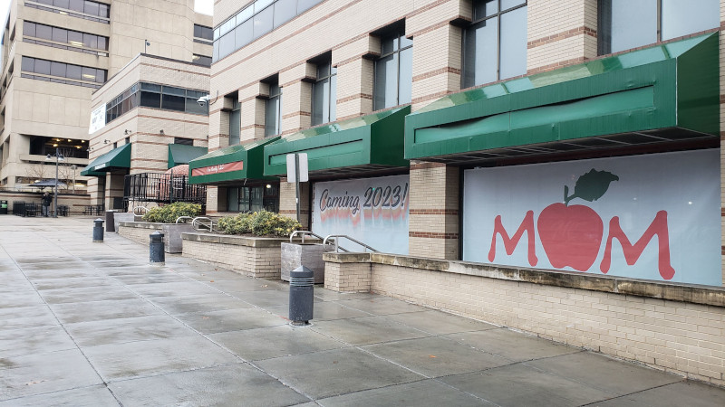 foresthillsnews's tweet photo. FHC #156 - MOM's sets a date, former Burger King to be razed, and more - https://t.co/gzU2JFHGVv https://t.co/z2D7XmOrPb