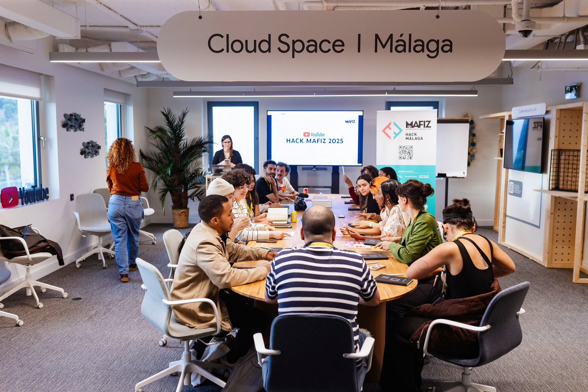 MAFIZMalaga's tweet photo. En el día de ayer, los seleccionados de #HackMafiz estuvieron haciendo un tour en las instalaciones de @GoogleES en Málaga y recibiendo una charla sobre el funcionamiento de Google y Youtube aplicado a los proyectos audiovisuales #28FestivalMálaga #MAFIZ #Hack https://t.co/qVcQR72J6l