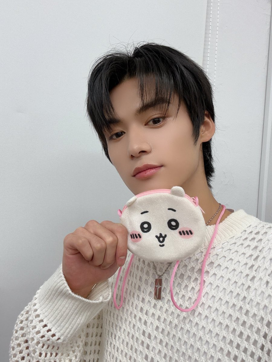 BXB_twt's tweet photo. 셀카 29일차!

#BXB #비엑스비 #SIWOO #시우 https://t.co/M28Z0D0CjO
