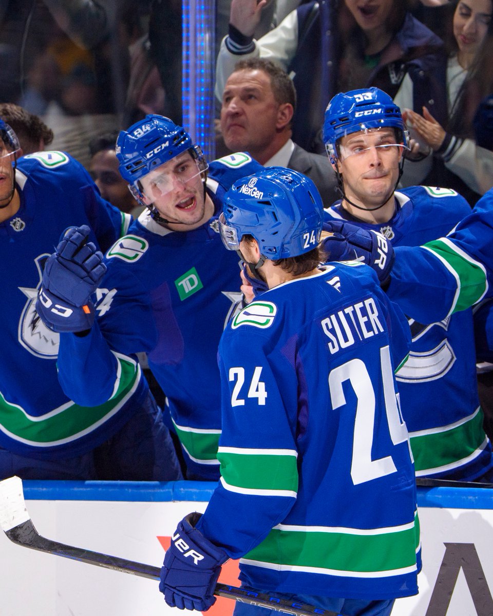 NHLde's tweet image. Pius Suter glänzt für die Vancouver Canucks als Doppelpacker! 🤩 

#Canucks | @canucks | #Suter