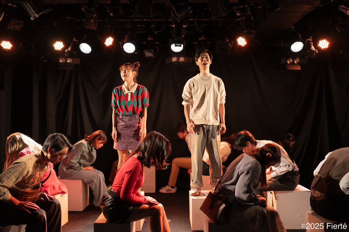 Fierte_stage's tweet photo. \ 📸本日の舞台写真📸 /

ミュージカル「THE THEORY OF RELATIVITY-相対性理論-」
#セオリラ

♩M7期待
"原題: Great Expectations" 
不可算名詞であるExpectation（期待）が複数形となっていることに大きな意味が。個々がもつ期待とプレッシャーの葛藤が凝縮された大ナンバー。

撮影：#曽我虹輝 さん https://t.co/WCxWwneXg6