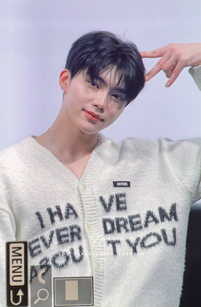 250319 🤍

#박건욱 #PARKGUNWOOK #パクゴヌク #제로베이스원 #ZEROBASEONE #ZB1