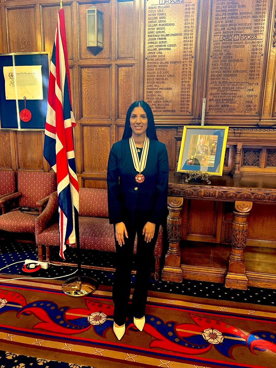 Dr Sofia Buncy MBE DL (@mwipproject) on Twitter photo Honoured to represent <a href="/LordLtWY/">Ed Anderson, Lord Lieutenant of West Yorkshire</a> at the British Citizenship Ceremonies in Bradford this morning, welcoming our newest citizens to the district. Honoured to represent <a href="/LordLtWY/">Ed Anderson, Lord Lieutenant of West Yorkshire</a> at the British Citizenship Ceremonies in Bradford this morning, welcoming our newest citizens to the district.