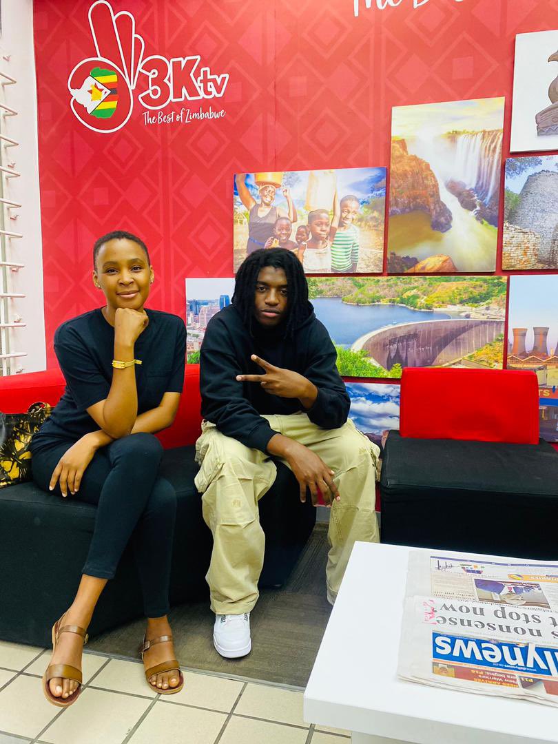 RMidzy's tweet image. WORLD STOP !!!! 🛑 
Happy Birthday to the one and only superstar @Voltz_JT 
You’re not only an incredibly talented artist, but also one of the hardest working individuals I know. We’re praying for more wins, more amazing music, and a blessed, prosperous life. #proudmanager