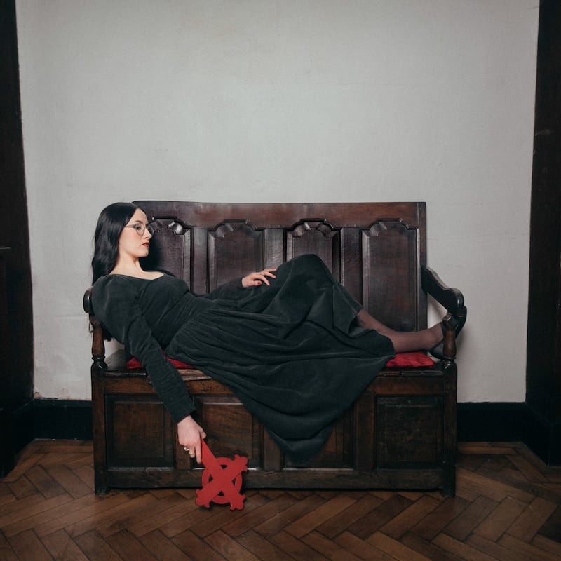 KLOF Mag (@klofmag) on Twitter photo Album Review: <a href="/toriawooff/">Toria Wooff</a>’s sophistically cultivated self-titled debut album is a work of art that demands proper engagement and, in return, promises fruitful payback. The maturity on show points to even more interesting creativity further down the line. klofmag.com/2025/03/toria-… Album Review: <a href="/toriawooff/">Toria Wooff</a>’s sophistically cultivated self-titled debut album is a work of art that demands proper engagement and, in return, promises fruitful payback. The maturity on show points to even more interesting creativity further down the line. klofmag.com/2025/03/toria-…