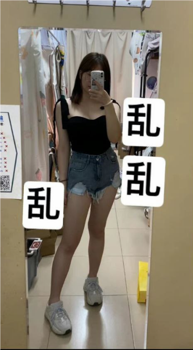 HXHMTG's tweet photo. A0003   上海反差女大 想要曝光投稿自己的私信我  
#反差婊 #母狗 #妓女 #婊子 #射屏 #曝光 #社死 https://t.co/WP8YK7zVql