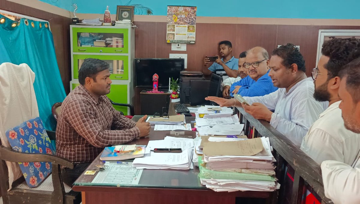 AAPOdisha's tweet photo. 🚨 BIG BREAKING 🚨

ବଡ଼ ସଫଳତା 🔥

ପୁରୀ ସହରର ସଂସ୍କୃତି ଏବଂ ପରିଚୟର ପ୍ରତୀକ 'ମୂଷା ନଈ ବଞ୍ଚାଅ ଆନ୍ଦୋଳନ ତଥା ଅନଶନ’ର ଦ୍ବିତୀୟ ଦିବସରେ ପୁରୀ ପ୍ରଶାସନ ଆପ୍ ପ୍ରତିନିଧି ଦଳ ସହିତ ଆଲୋଚନା କଲା ପରେ ଆପ୍ ର ସମସ୍ତ ଦାବୀକୁ ମାନି ନେଇଛନ୍ତି, ତଥା ତତ୍କାଳ ପ୍ରଭାବରୁ କାର୍ଯ୍ୟାନୁଷ୍ଠାନ ଆରମ୍ଭ ହୋଇଯାଇଛି ।

#Musa_Nadi_Banchaa https://t.co/6WIoGJqHgA