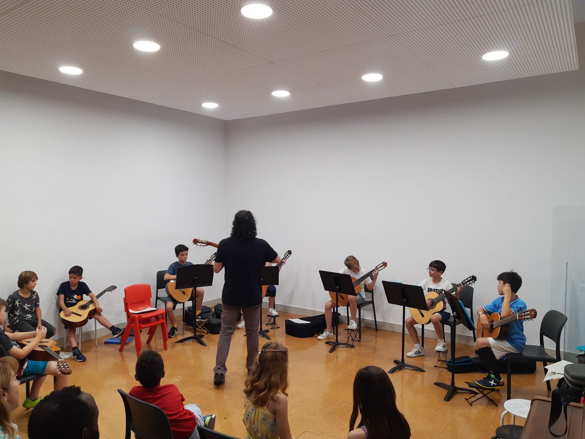 conservatorigi (@conservatorigi) on Twitter photo Convocatòria de borsa de treball de professor de música de diverses especialitats musicals, així com de guitarra elèctrica, guitarra clàssica, llenguatge musical, violí i saxòfon. Consulteu-les aquí: tauler.seu.cat/inici.do?idens…
#borsadetreball <a href="/DiputacioGirona/">Diputació de Girona</a> Convocatòria de borsa de treball de professor de música de diverses especialitats musicals, així com de guitarra elèctrica, guitarra clàssica, llenguatge musical, violí i saxòfon. Consulteu-les aquí: tauler.seu.cat/inici.do?idens…
#borsadetreball <a href="/DiputacioGirona/">Diputació de Girona</a>